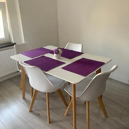 W Gdyni U Podnoza Kamiennej Gory Γκντίνια